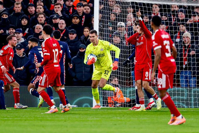 LM ONLINE: Mbappé řádí! Olympiakosu dal už čtyři góly! Kovář drží vedení PSV v Liverpoolu LM ONLINE: Mbappé řádí! Olympiakosu dal už čtyři góly! Kovář drží vedení PSV v Liverpoolu