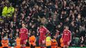 Fotbalisté Liverpoolu vstřebávají domácí porážku od PSV