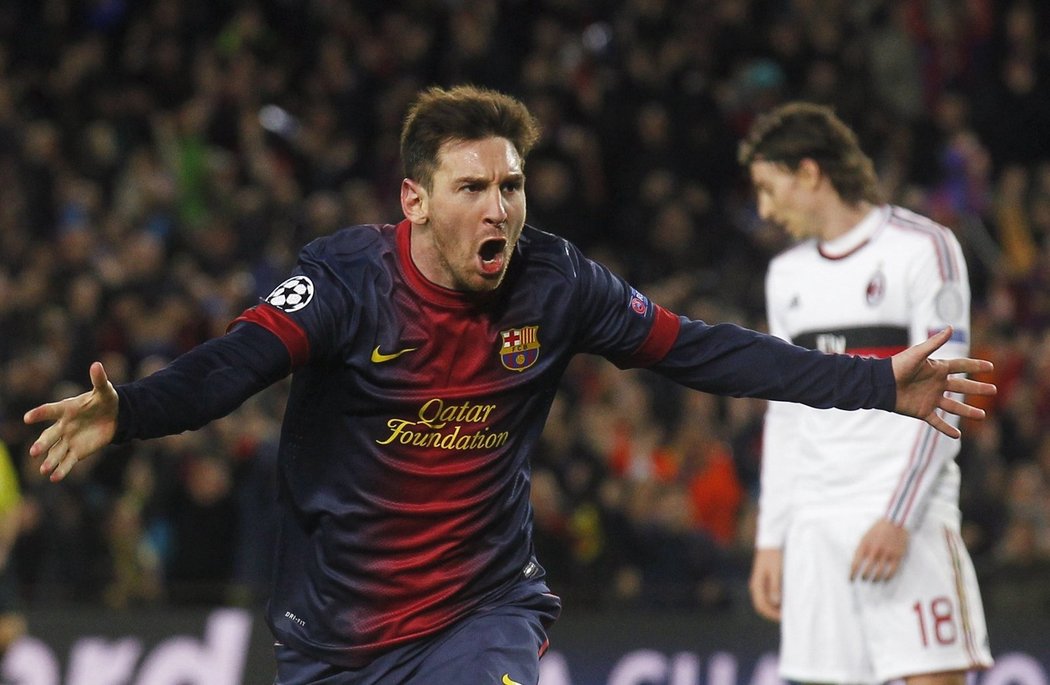 Leo Messi slaví svůj druhý gól v síti AC Milán