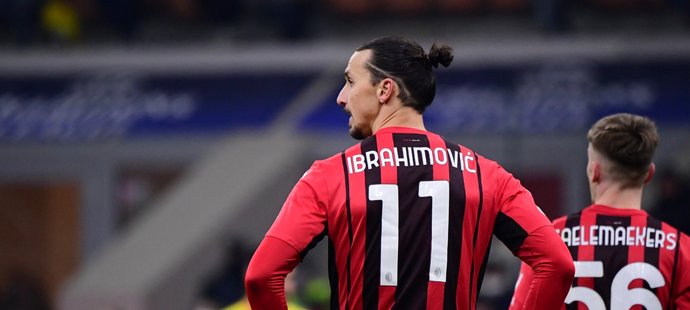 Zklamaný švédský útočník Zlatan Ibrahimovic v utkání AC Milán proti Liverpoolu