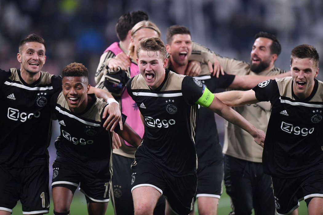 Ajax je po 22 letech v semifinále Ligy mistrů