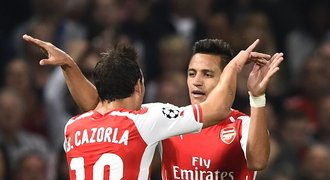 Sánchez vystřelil Arsenalu Ligu mistrů. Dál jde i kat Sparty Malmö