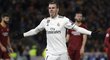 Gareth Bale slaví gól, který vstřelil AS Řím