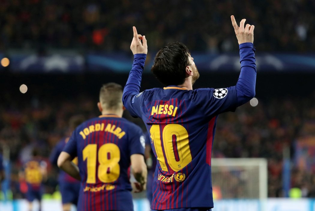 Lionel Messi po brance do sítě Chelsea v odvetě osmifinále Ligy mistrů