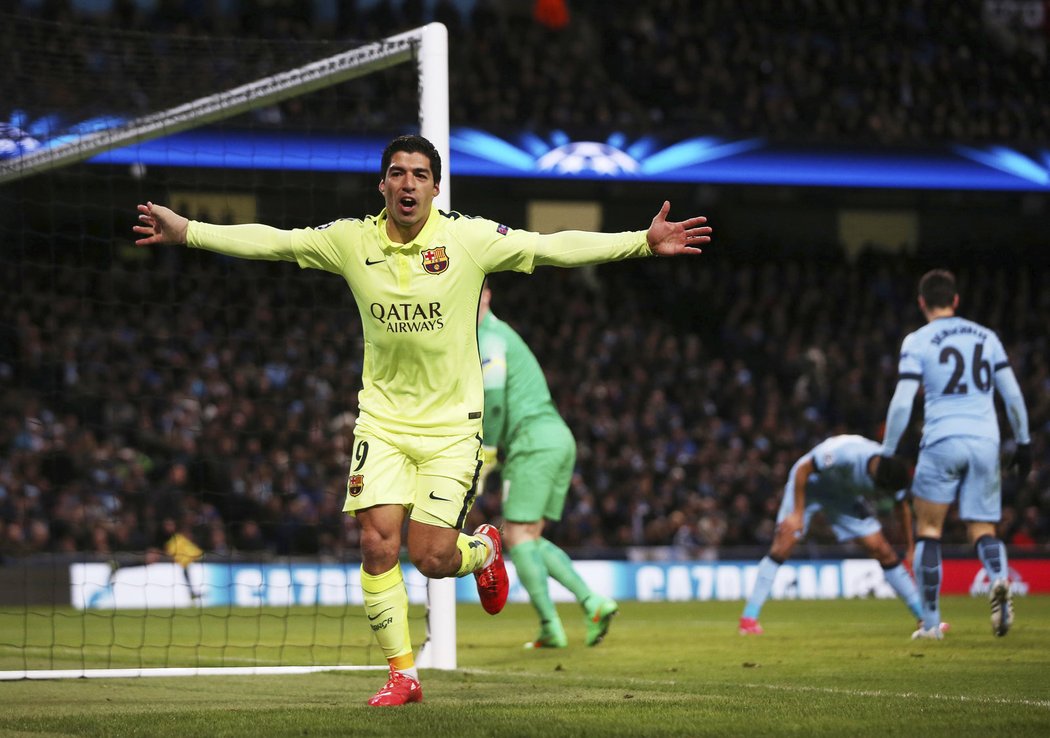 Tady jsem! Luis Suárez vstřelil proti Manchesteru City dvě branky