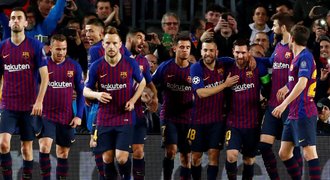 SESTŘIHY: Barcelona porazila Lyon 5:1, zářil Messi. Bayern - Liverpool 1:3