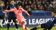 Ousmane Dembélé v akci během duelu Barcelony s Interem Milán