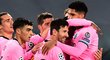 Radost fotbalistů Barcelony po vstřelení branky do sítě Juventusu