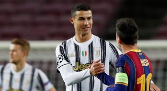 Obhájí Messi fotbalistu roku? Mezi finalisty i Ronaldo a Lewandowski