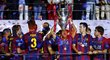 Fotbalisté Barcelony oslavují výhru ve finále LM