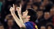 Lionel Messi slaví svoji další trefu do sítě Leverkusenu