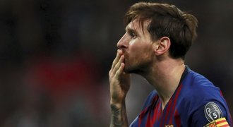 Messiho rok 2019: Nahánět Pelého i Iniestu. Zvládne unikátní hattrick?