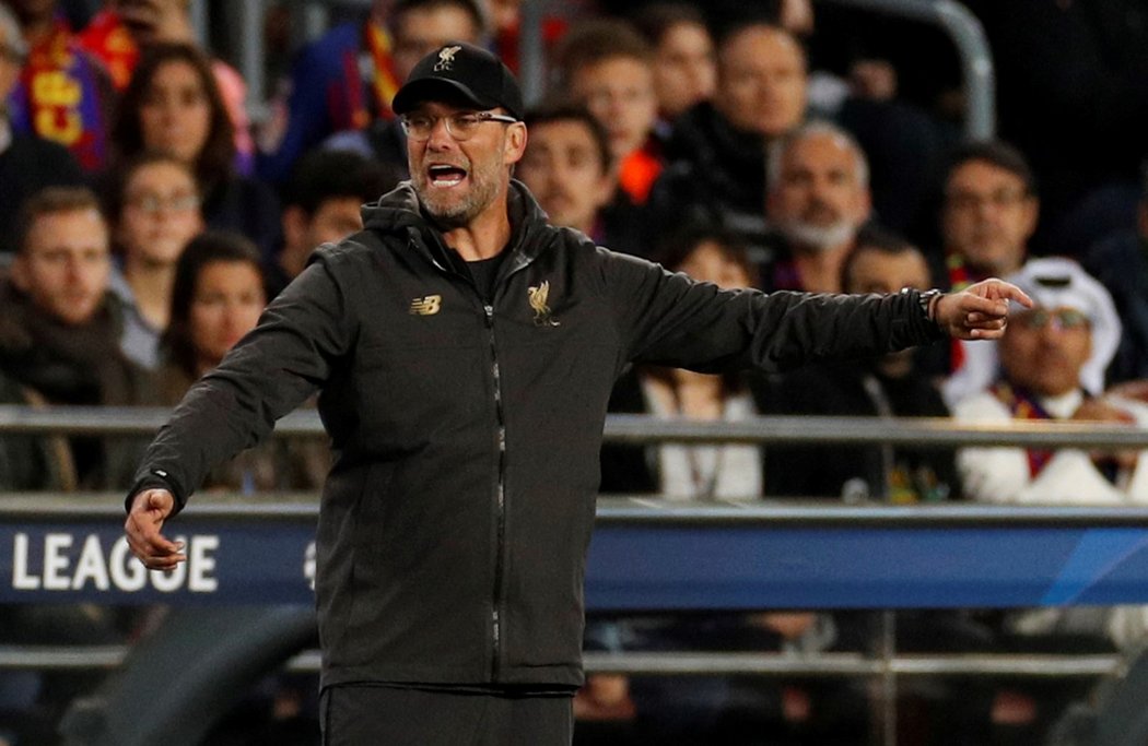 Trenér Liverpoolu Jürgen Klopp během prvního semifinále Ligy mistrů na hřišti Barcelony