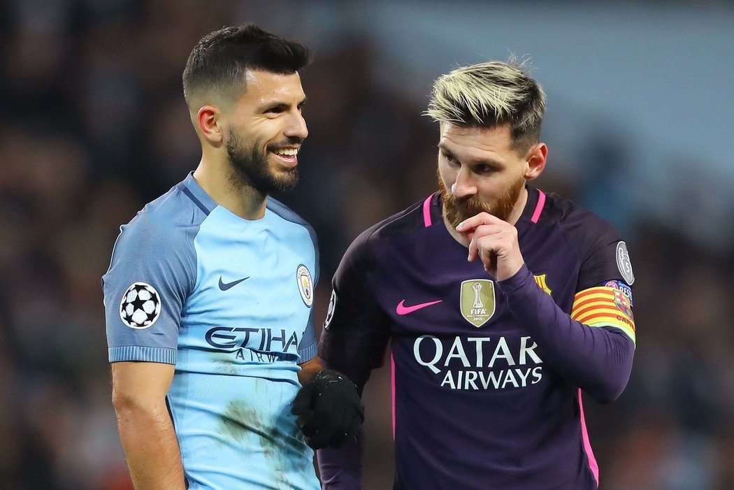 Messiho musel uklidňovat spoluhráč z reprezentace Sergio Agüero