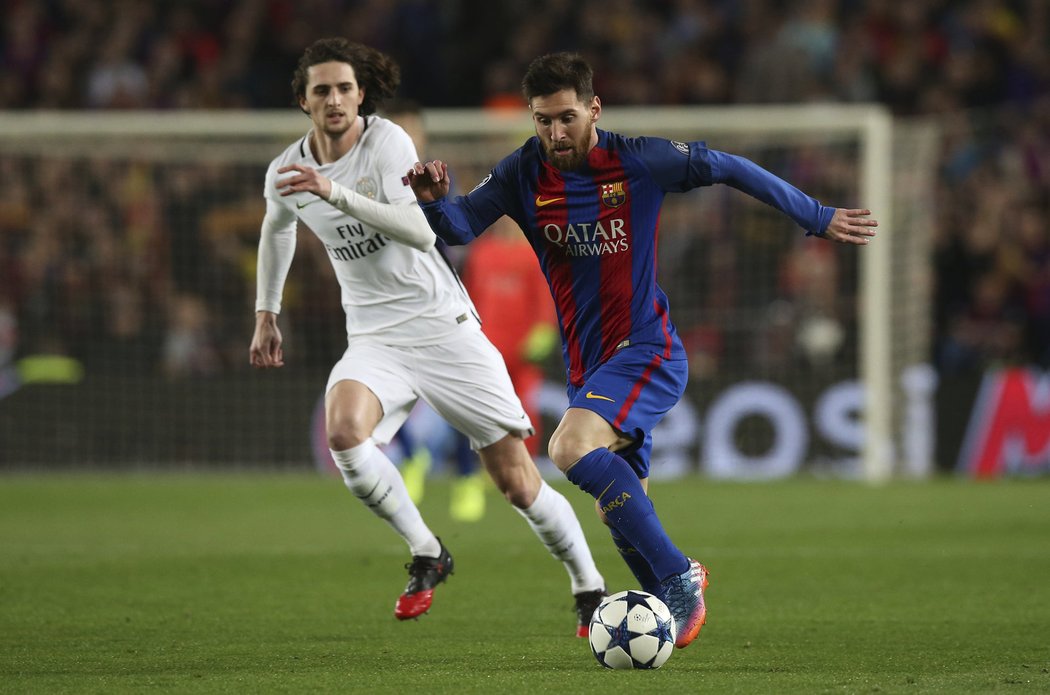 Lionel Messi v zápase Barcelony s PSG