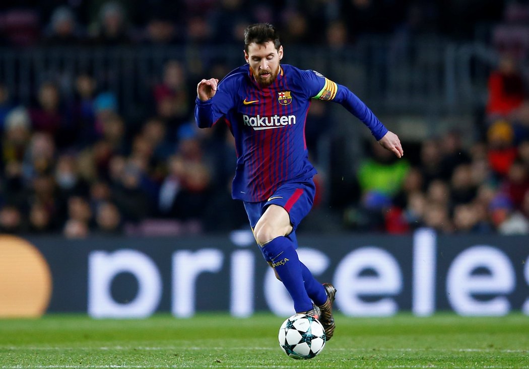 Lionel Messi v zápase Barcelony se Sportingem Lisabon, do kterého naskočil jako náhradník