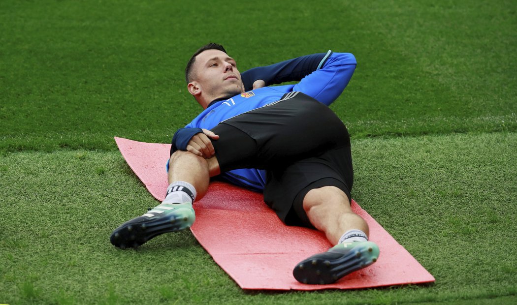 Marek Suchý během předzápasového tréninku na Old Trafford