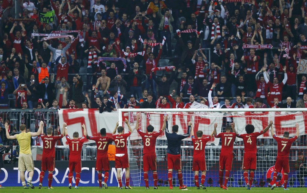 V koncert Bayernu se proměnilo úvodní semifinále Ligy mistrů mezi bavorským velkoklubem a Barcelonou. Bayern vyhrál jasně 4:0 a hráči si užívali