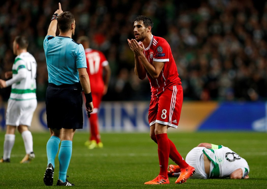 Javi Martinez se diví verdiktu rozhodčího