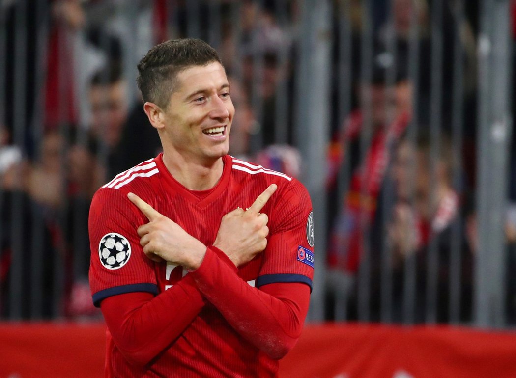 Robert Lewandowski dvěma góly zařídil výhru Bayernu Mnichov nad AEK Atény