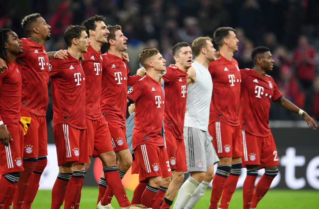 Fotbalisté Bayernu Mnichov porazili AEK Atény 2:0 a výrazně se přiblížili postupu do osmifinále Ligy mistrů