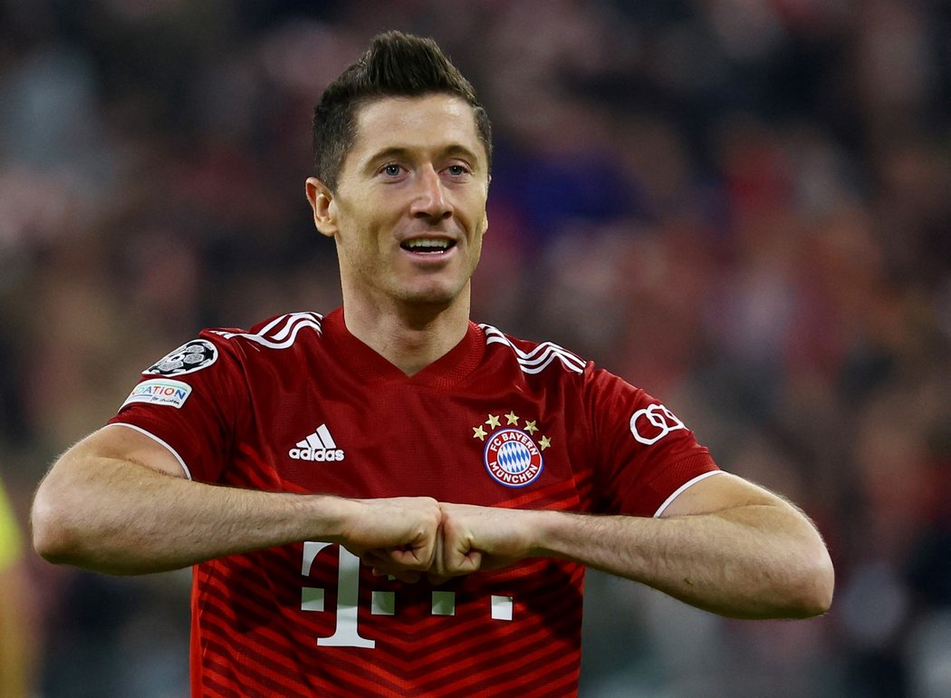 Robert Lewandowski slaví gól do sítě Villarrealu