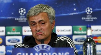 Ignoroval příští jedničku? Mourinhovi nestál nástupce Čecha ani za pozdrav