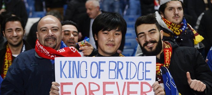 Král Stamford Bridge navždy. Fanoušci Chelsea vítali svého miláčka Didiera Drogbu, který přijel s Galatasarayem