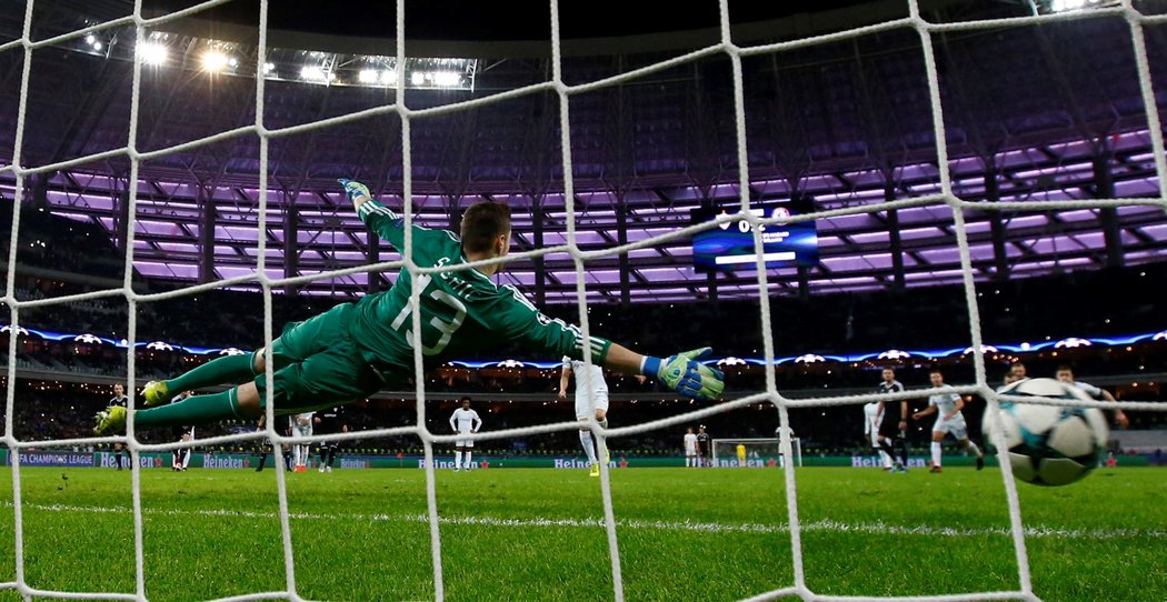 Chelsea pomohly k výhře v Baku i dvě nařízené penalty