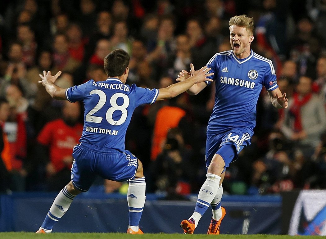 Vedeme! André Schürrle vystřelil v první půli pro Chelsea naději na comeback proti PSG