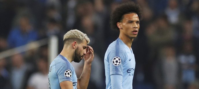 Hráčům Manchesteru City nestačily k postupu ani čtyři vstřelené góly