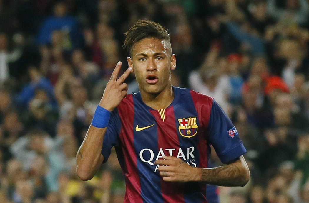 Šoupnul jsem vám tam druhý! Neymar se raduje z gólu do sítě PSG v odvetě čtvrtfinále Ligy mistrů