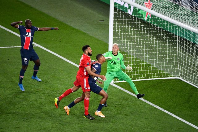 Eric Maxim Choupo-Moting a úvodní gól čtvrtfinálové odvety mezi Bayernem a PSG