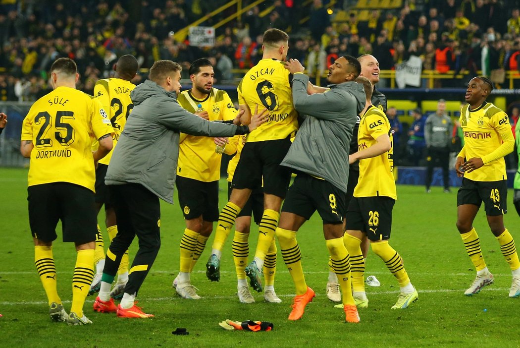 Dortmund slaví těsné vítězství nad Chelsea