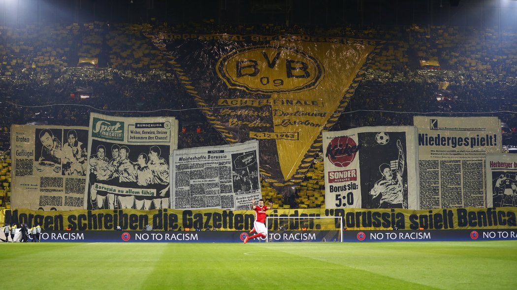 Choreo fanoušků Borussie Dortmund