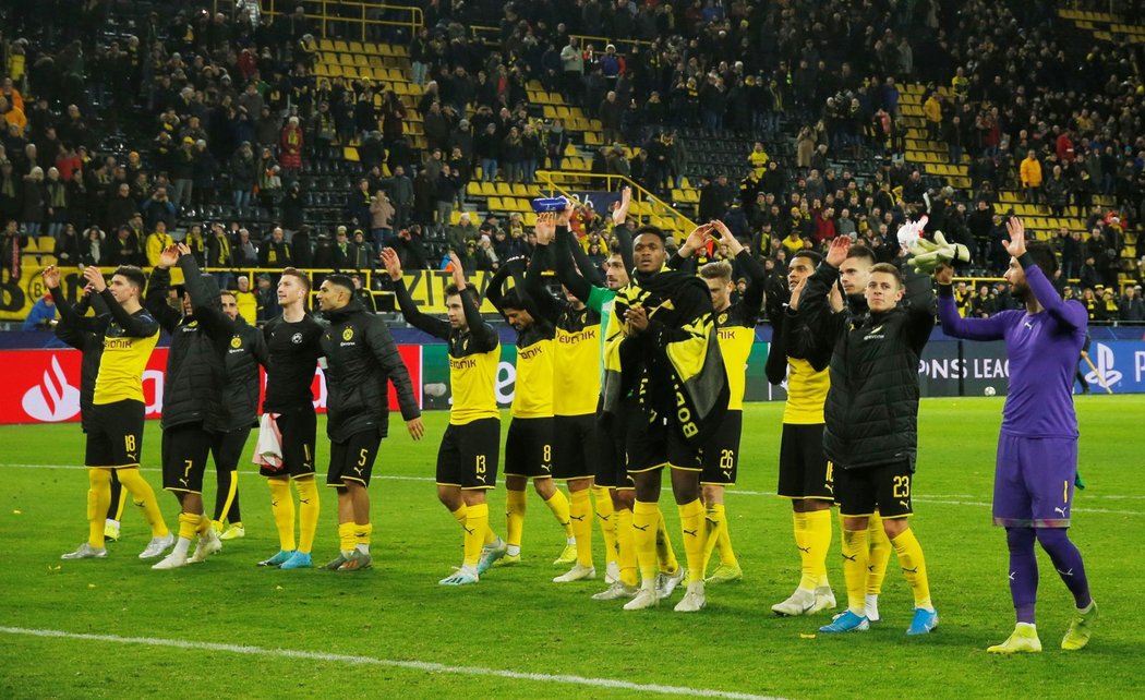 Borussia slaví. Dortmund postoupil do jarní fáze Ligy mistrů