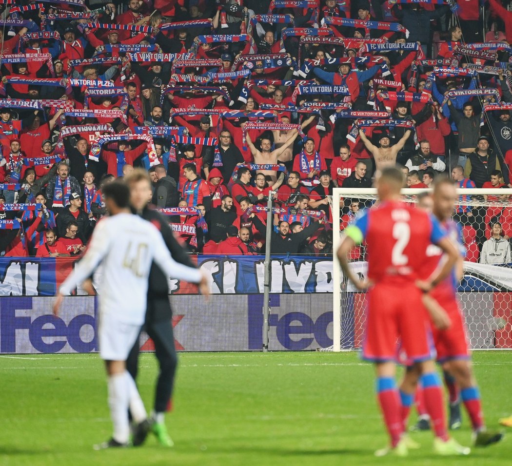 Plzeňští fanoušci po zápase s Bayernem