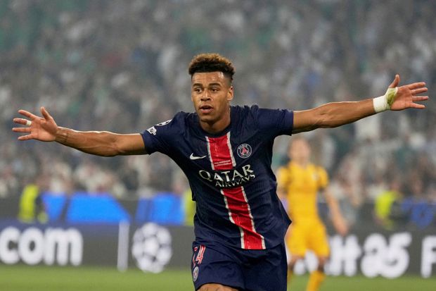 Střelec PSG Désiré Doué oslavuje gól proti Interu Střelec PSG Désiré Doué oslavuje gól proti Interu