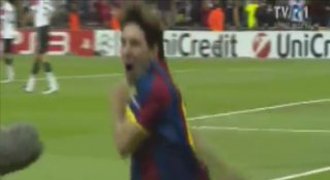 VIDEO: Messi zničil Manchester i mikrofon