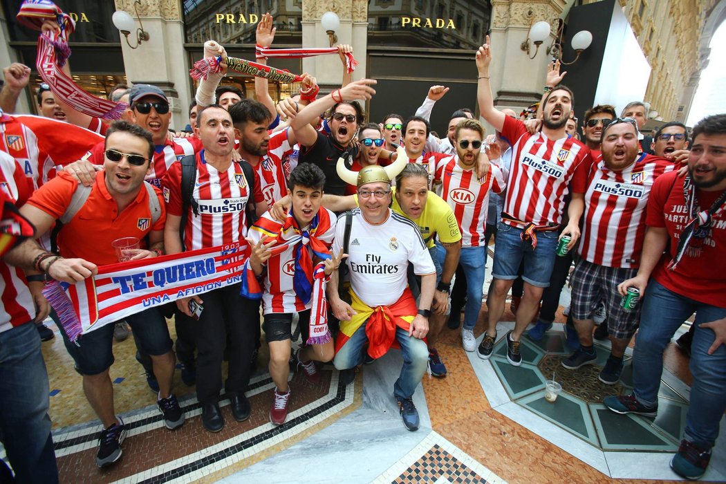 Mezi fanoušky Atlétika Madrid a Realu panuje před finále Ligy mistrů v Miláně zatím přátelská atmosféra