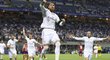 Sergio Ramos z Realu Madrid slaví brzký gól ve finále Ligy mistrů proti Atlétiku