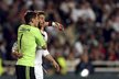 Polibek od brankáře Casillase schytal po vyrovnávací trefě ve finále Ligy mistrů střelec Bílého baletu Sergio Ramos