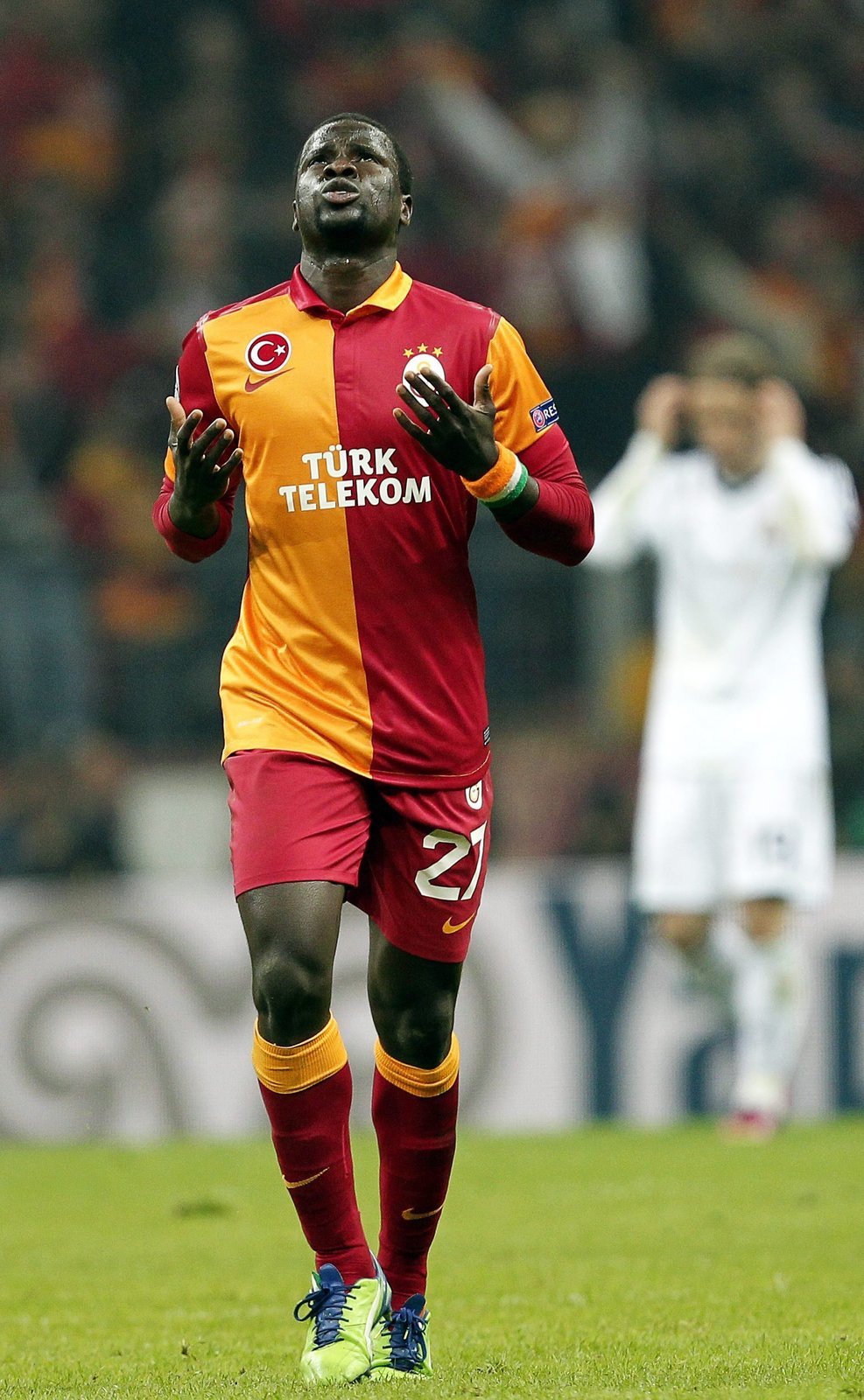 Emmanuel Eboue, střelec první branky Galatasaraye v odvetném čtvrtfinále Ligy mistrů s Realem Madrid