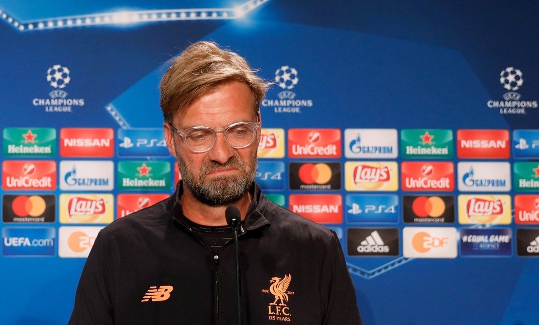 Kouč Liverpoolu Jürgen Klopp na tiskové konferenci