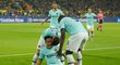 Fotbalisté Interu oslavují vstřelenou branku do sítě Borussie