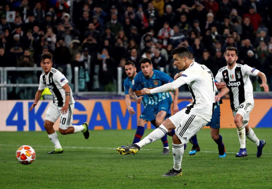 Cristiano Ronaldo vstřelil proti Atlétiku Madrid hattrick, proměnil i penaltu