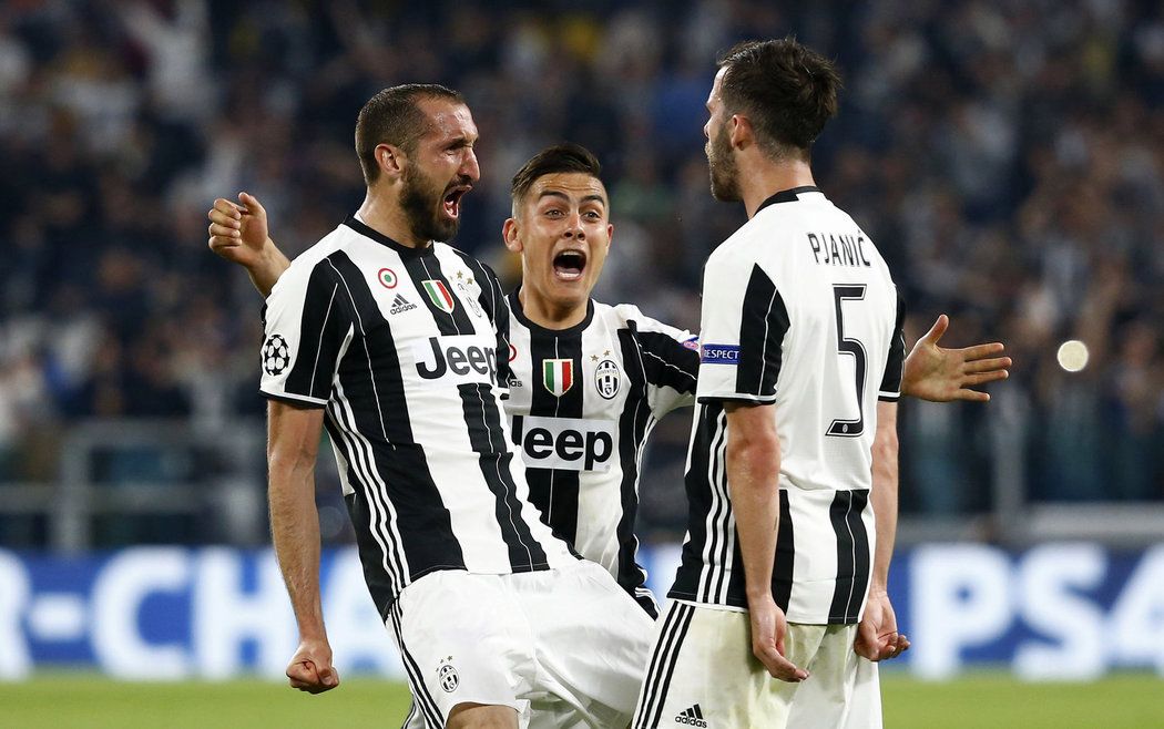 Třetí gól Juventusu zařídil Giorgio Chiellini