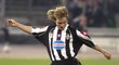 V roce 2003 pomohl Pavel Nedvěd brankou skolit Real Madrid a Juventus postoupil do finále Ligy mistrů. Kvůli třetí žluté kartě si jej však český záložník nezahrál