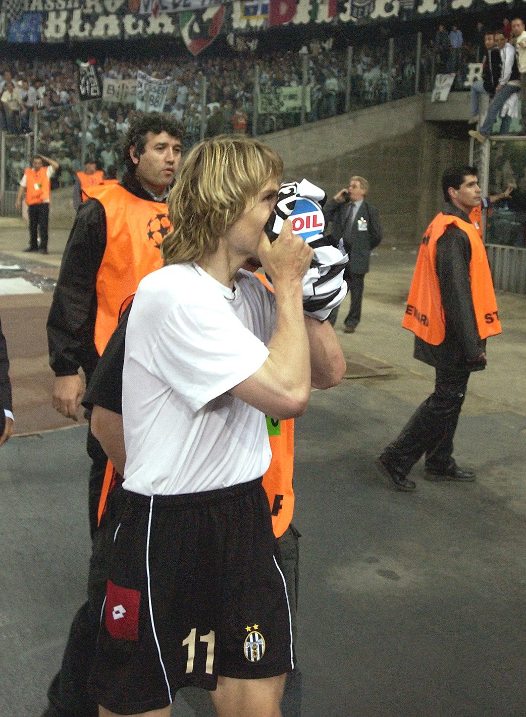 V roce 2003 pomohl Pavel Nedvěd brankou skolit Real Madrid a Juventus postoupil do finále Ligy mistrů. Kvůli třetí žluté kartě si jej však český záložník nezahrál