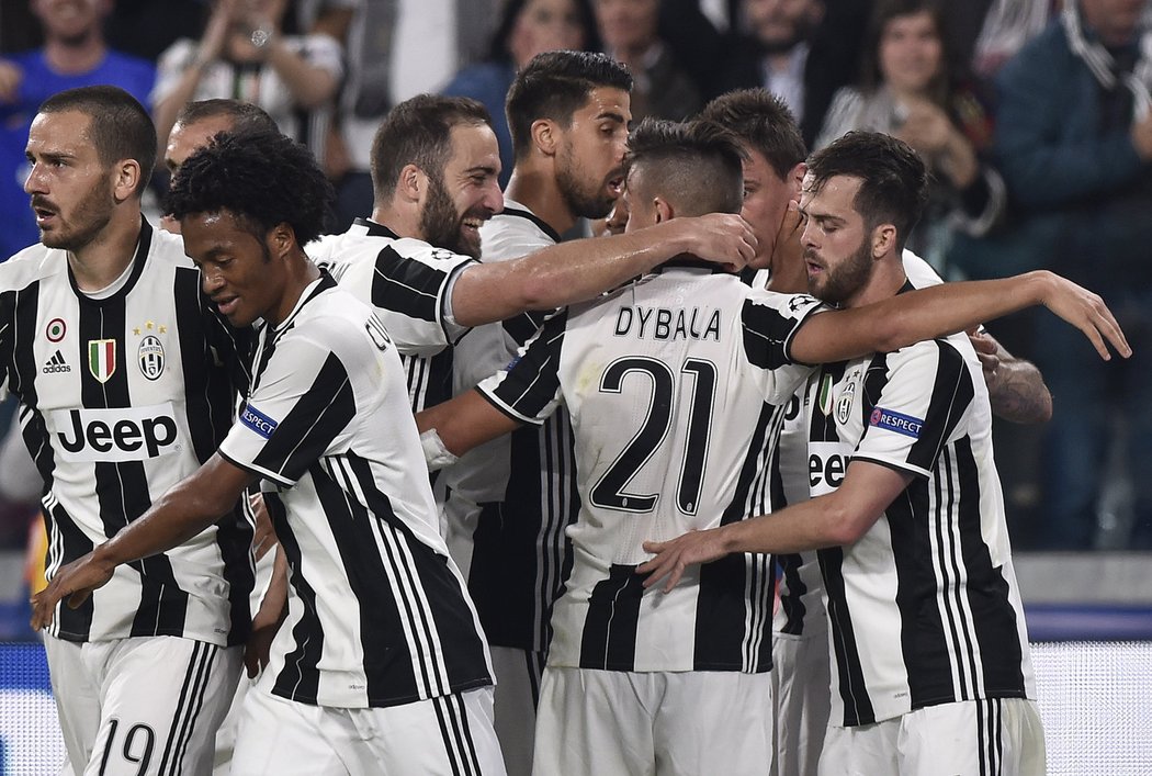 Juventus začal ideálně, po první půli vede už 2:0